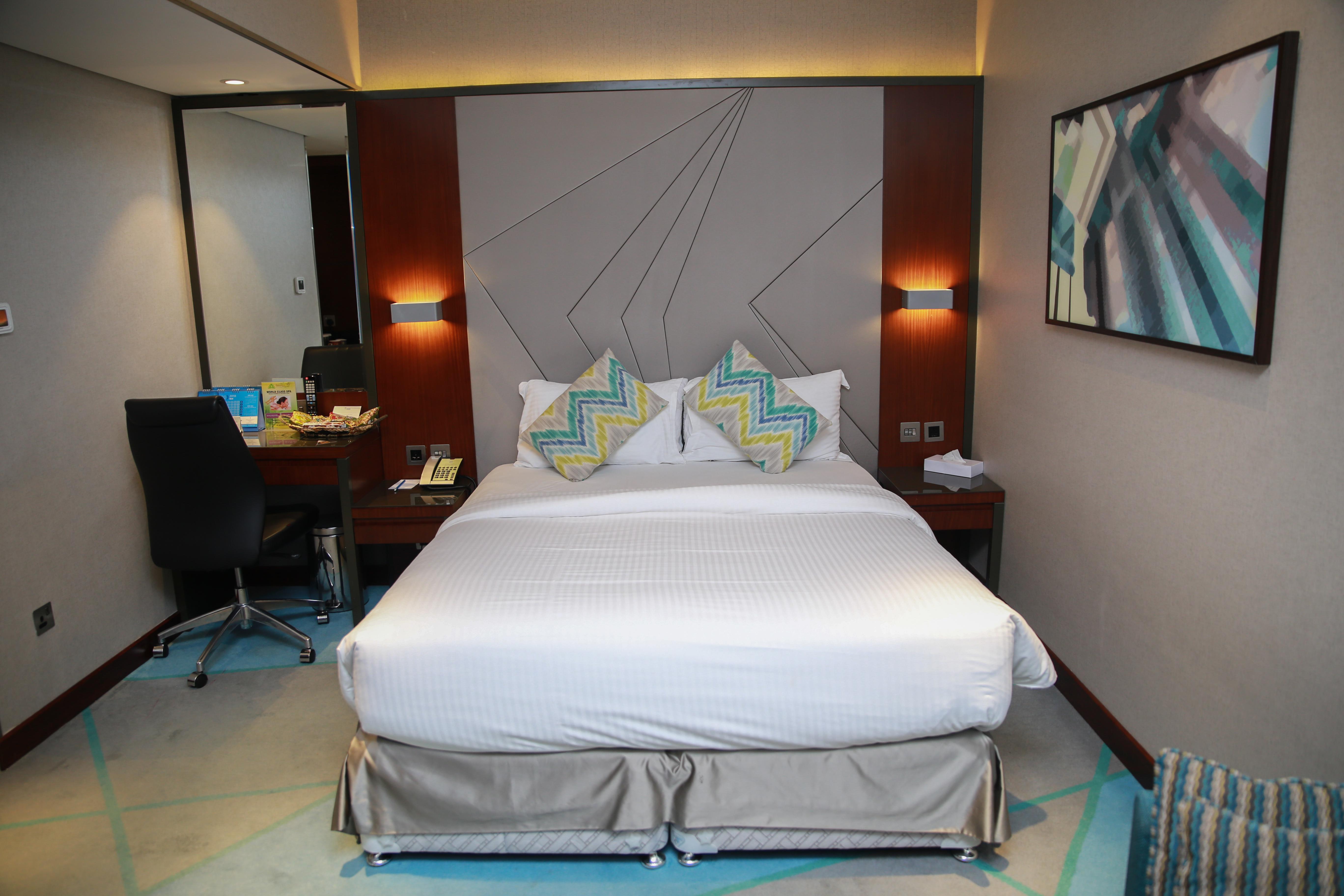Versailles By Vieras Hotel Dubai Dış mekan fotoğraf