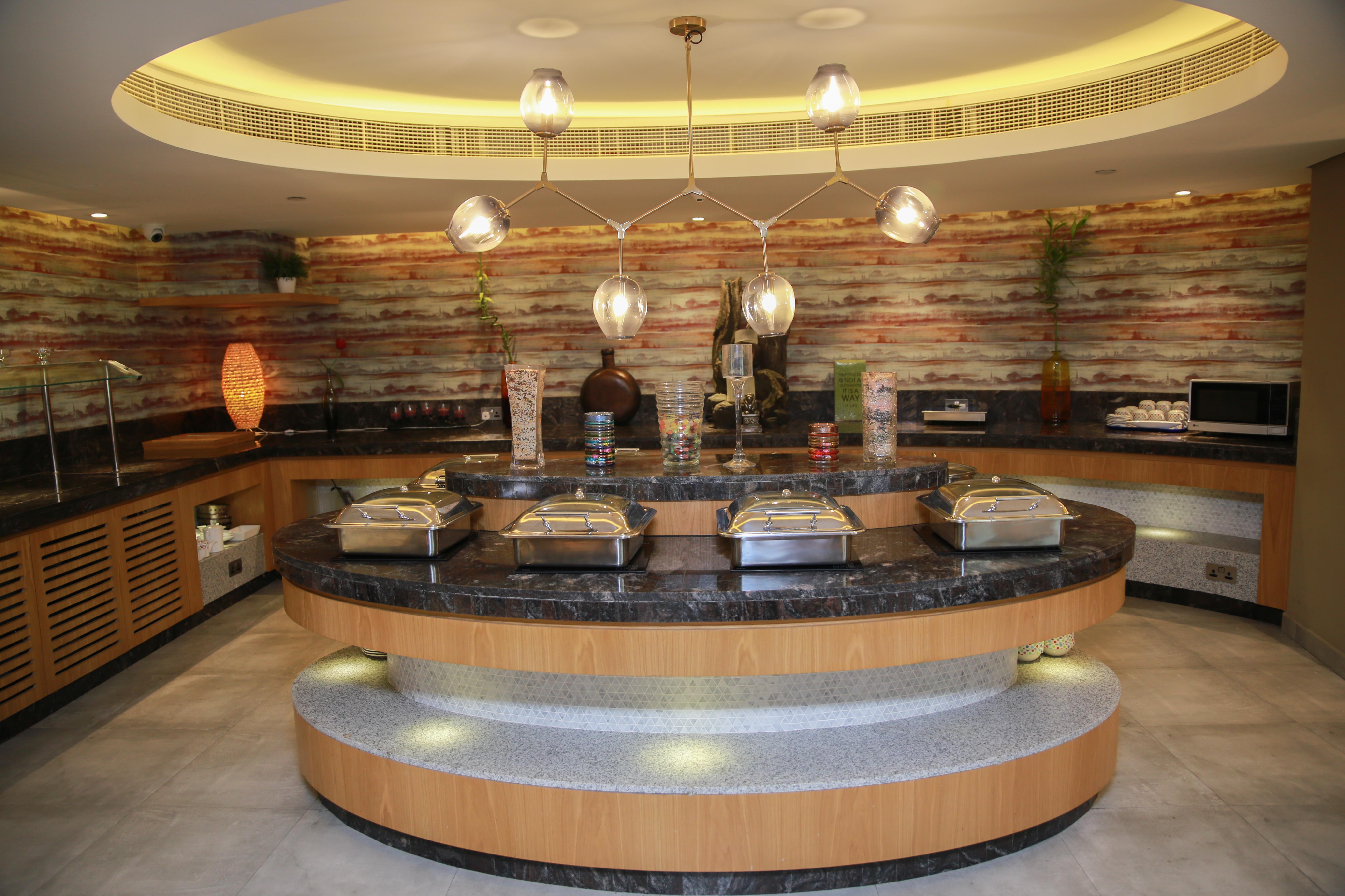 Versailles By Vieras Hotel Dubai Dış mekan fotoğraf